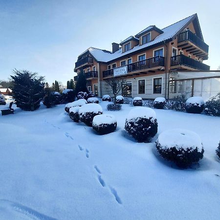 Hotel Sloneczny Brzeg Biskupiec  Exterior foto